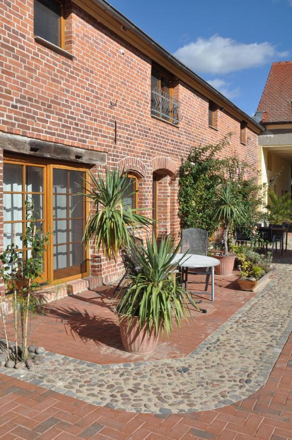 Pension Claudia Gueldenpfennig Tangermünde Extérieur photo