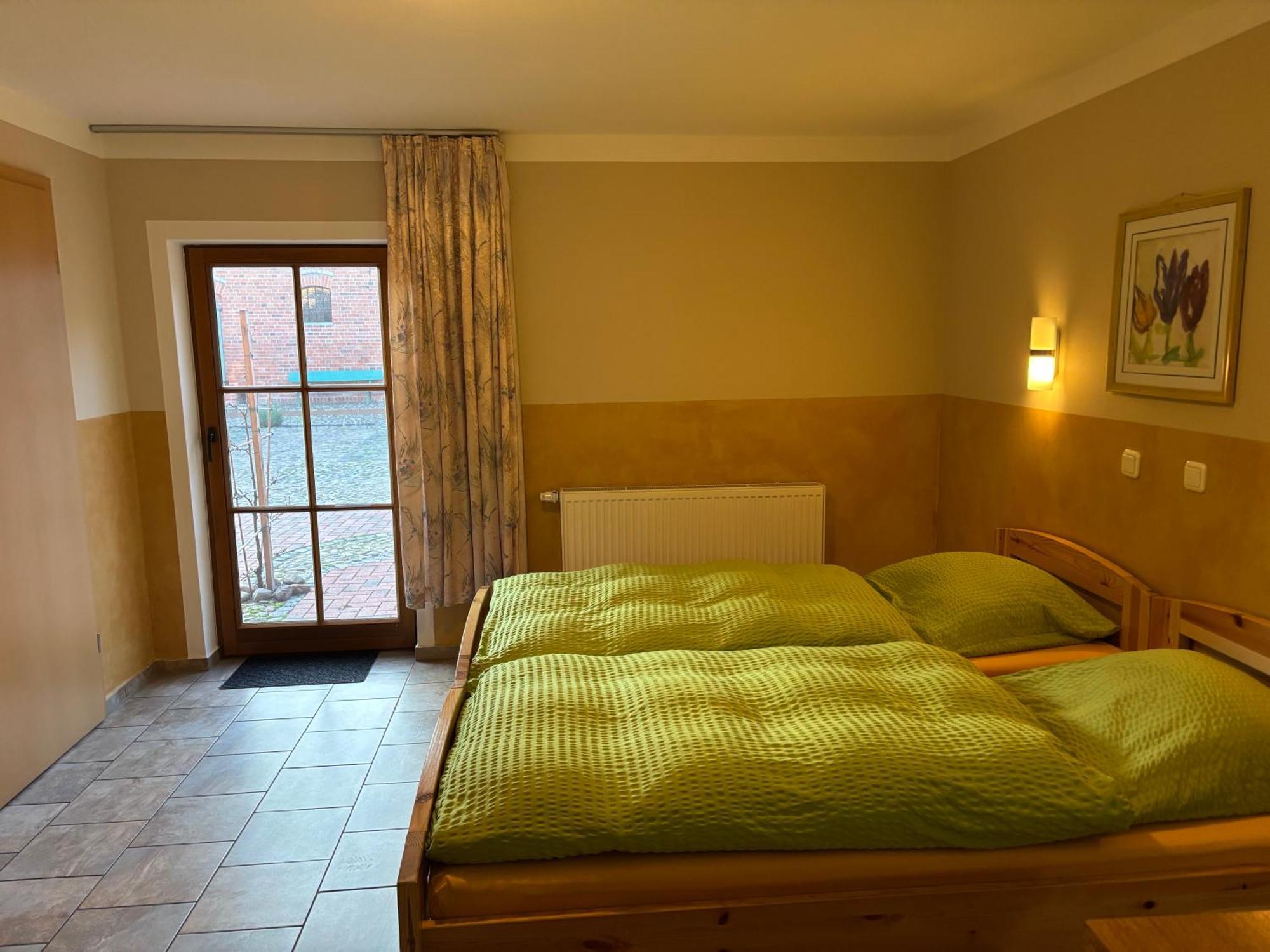 Pension Claudia Gueldenpfennig Tangermünde Extérieur photo